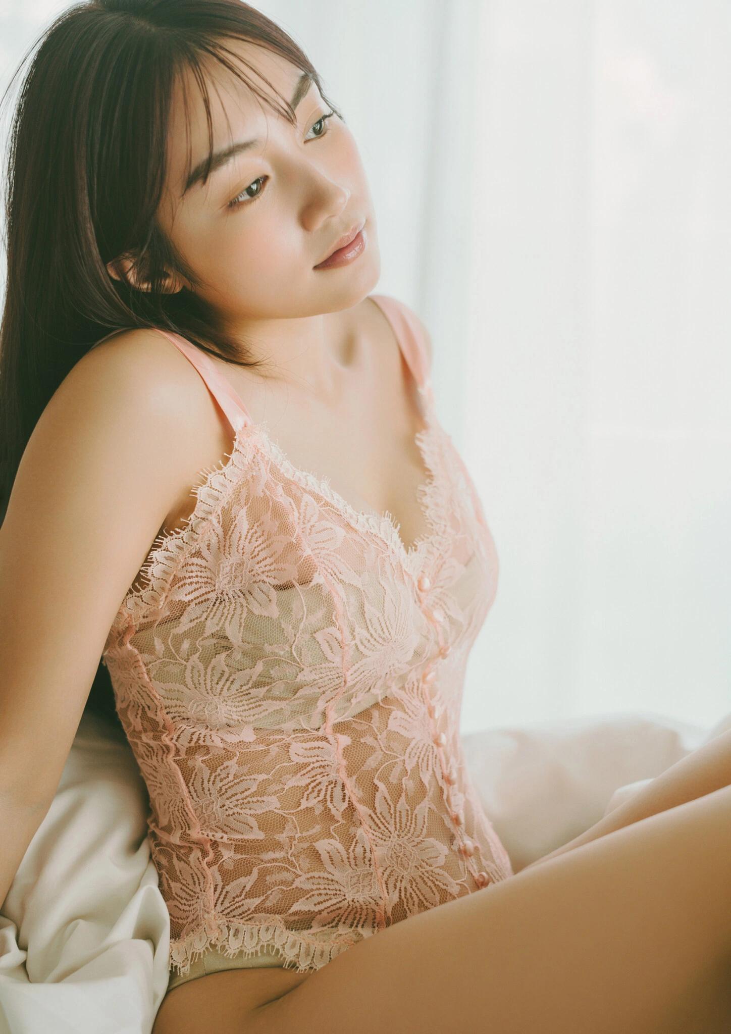 Hikari Kuroki 黒木ひかり, BRODYデジタル写真集 「Midnight romance」 Set.02(7)