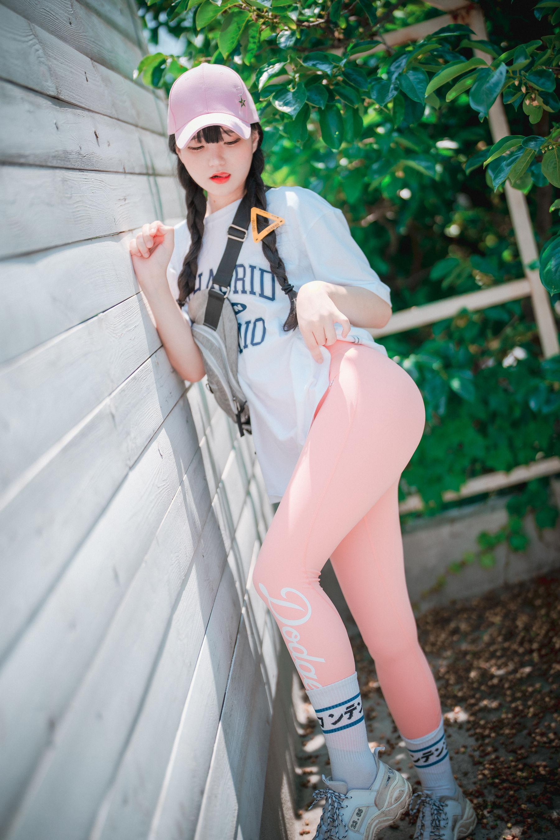 [DJAWA] Jenny – Loose and Tight Pink 写真套图(44)