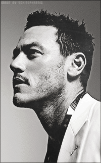 Luke Evans WcY2SqKv_o