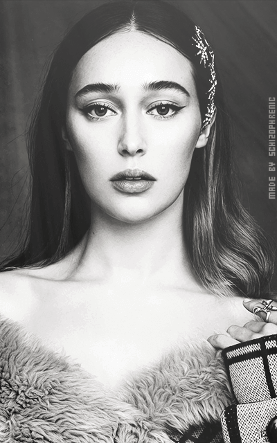 Alycia Debnam-Carey NZbZDXM1_o