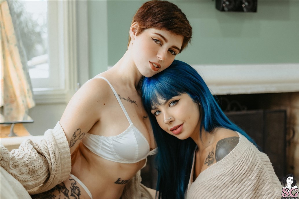 suicide girls