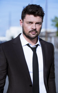 Karl Urban I8QXqs3j_o