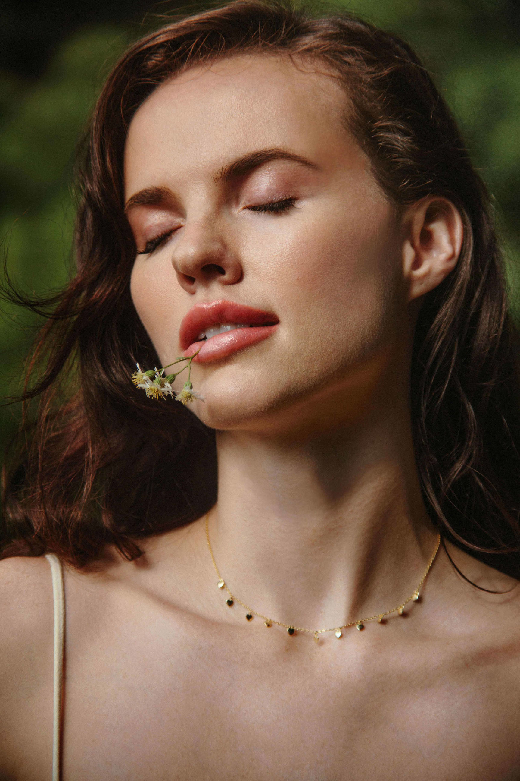 Lauren Buys nude in Treehouse by Jen Senn Lauren Buys nude in Treehouse by Jen Senn