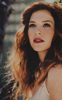 Rachelle Lefevre ZxK1EMqP_o