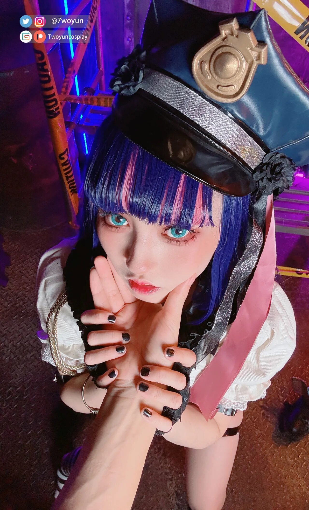 Twoyun - Officer Stocking