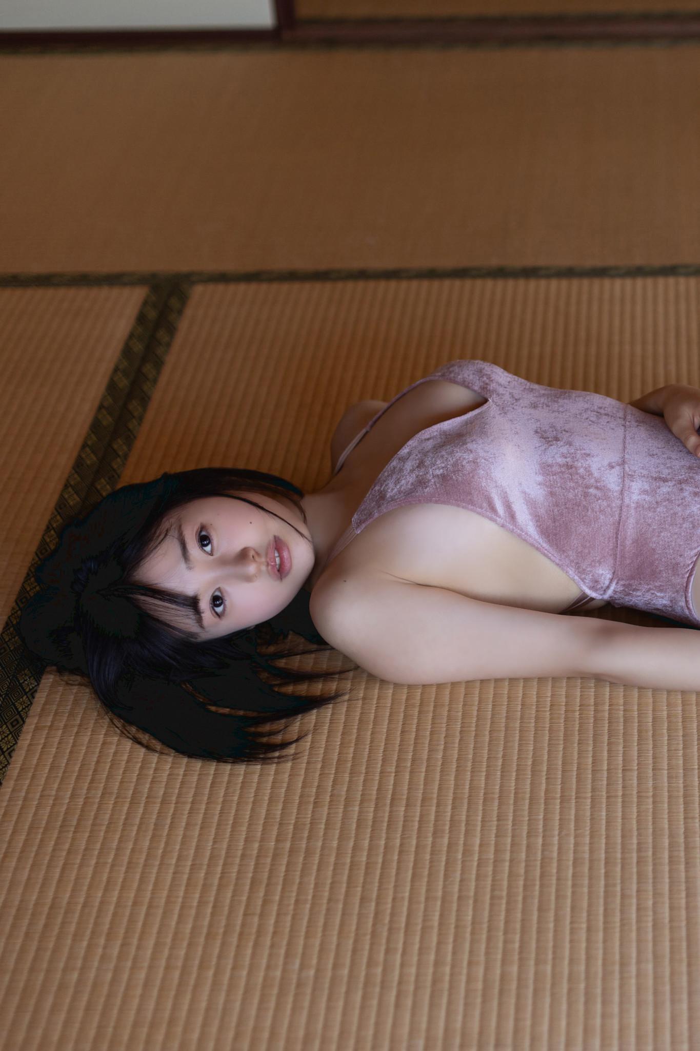 Miu Shirahama 白濱美兎, FRIDAYデジタル写真集 「ぎゅってして Vol.1」 Set.03(11)