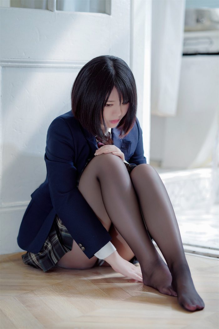 半半子 彼女の制服姿か?好き(3)