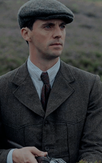 Matthew Goode RRHaf8Ol_o