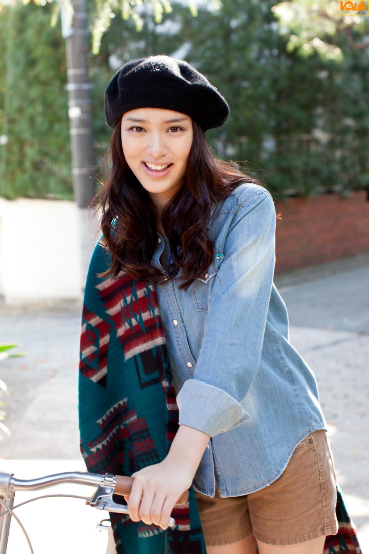 [Bomb.TV] 2012年02月号 武井咲 Emi Takei 写真集(32)