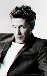 Aidan Gillen K7Gs2Juw_o