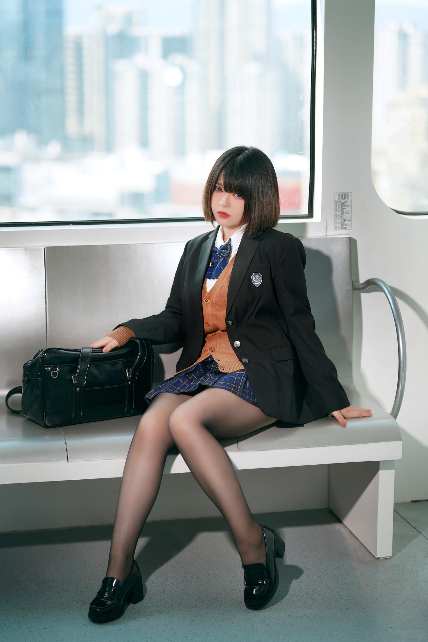 Cosplay 半半子Banbanko 彼女の制服(3)