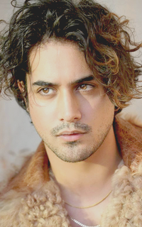 Avan Jogia 5ZlE6vQF_o