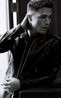 Colton Haynes Q8jcU2iX_o