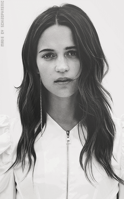 Alicia Vikander MHwGM2L0_o