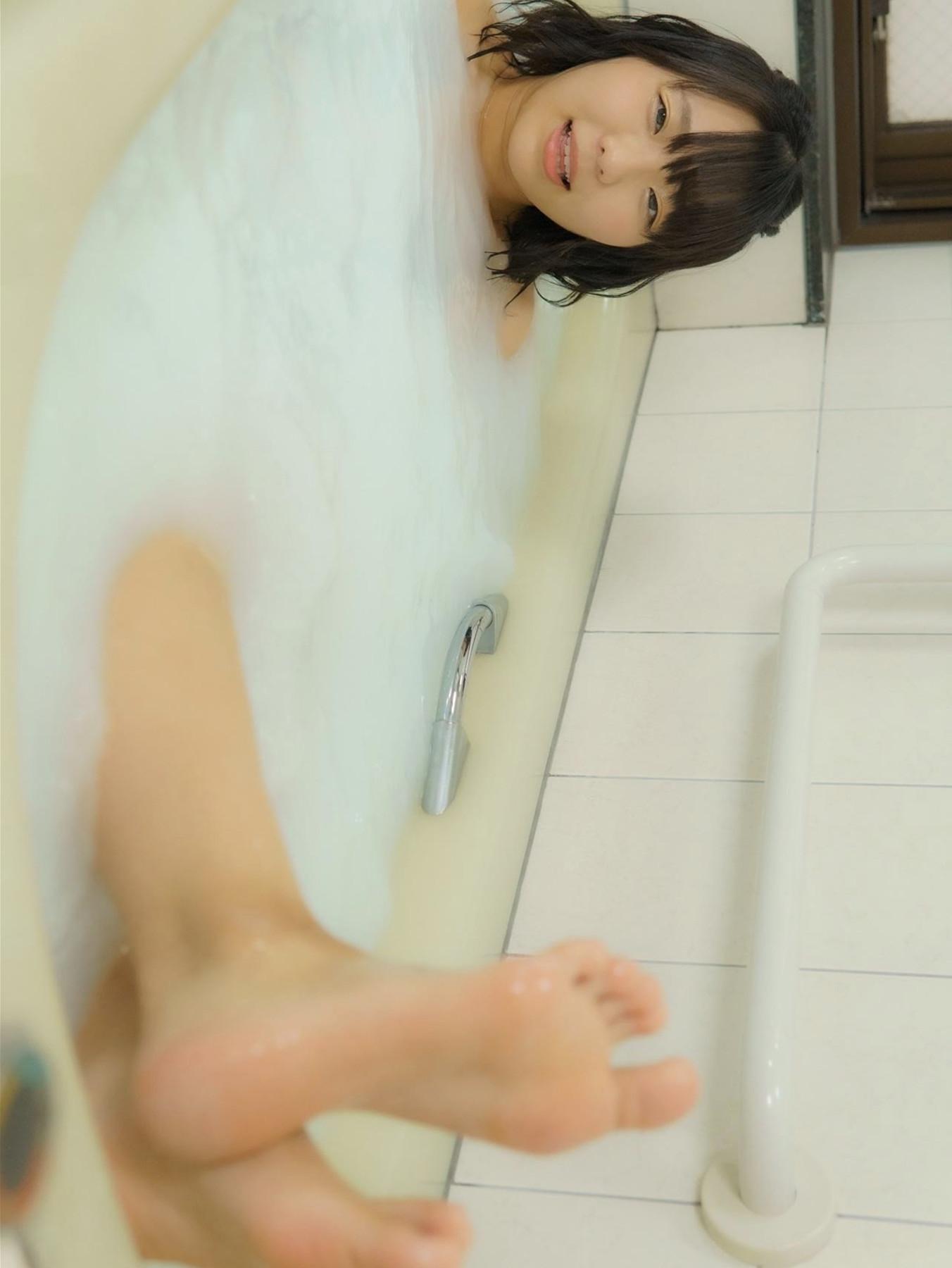 Ruka Inaba 莉々はるか, 写真集 エンタメ娯楽チャンネル 『爆乳若妻』 人妻物語 Set.04(18)