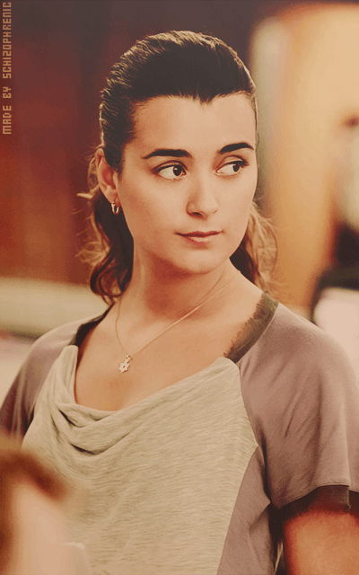 Cote de Pablo MeaTT0f0_o