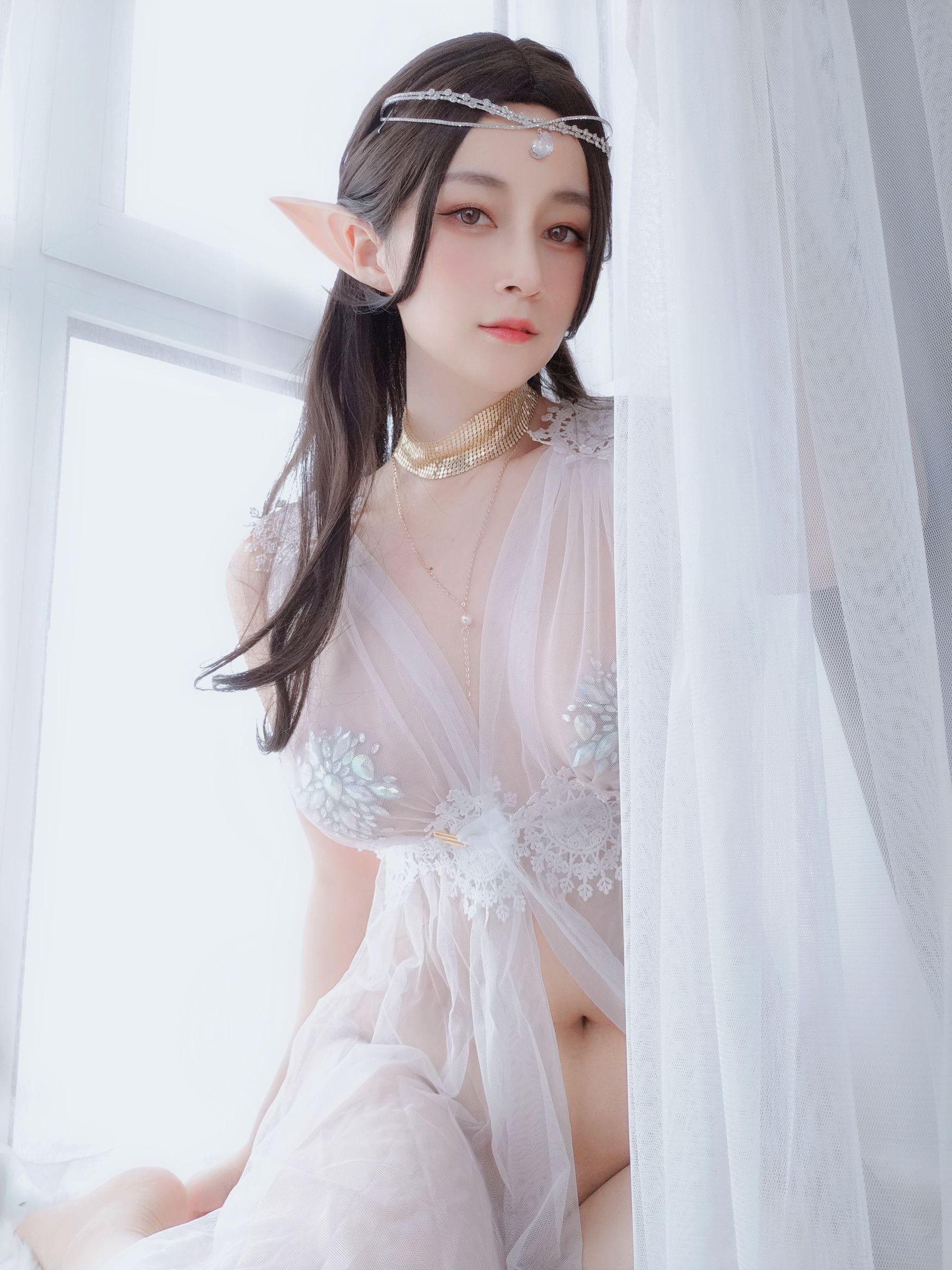 Coser小姐姐白银 – 精灵宝石内衣 套图(37)