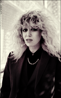 Natasha Lyonne BXz7bXHN_o