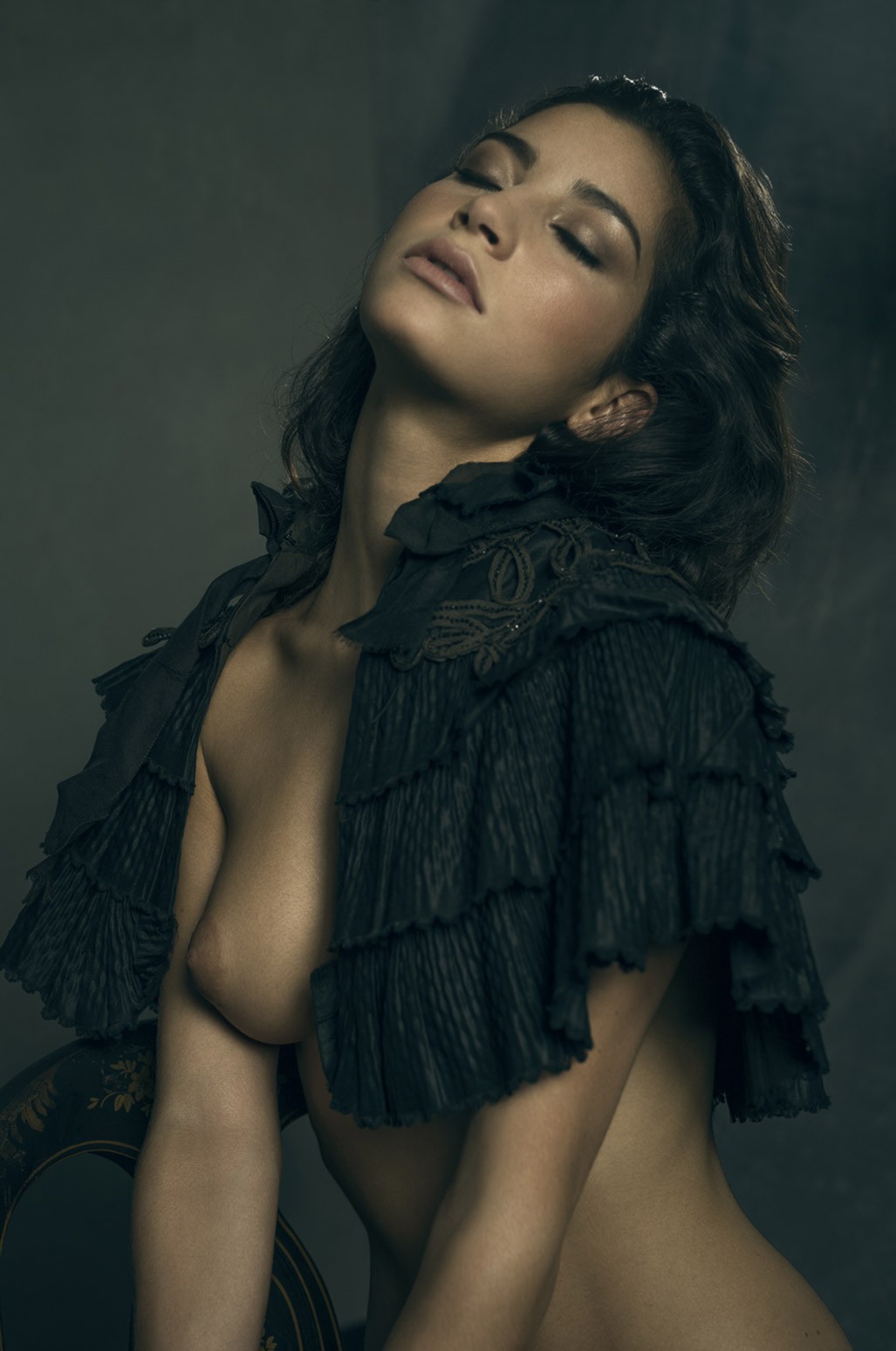 Emilie Payet nude by Tina Trumpp - Leica S Magazine Emilie Payet nude by Tina Trumpp - Leica S Magazine