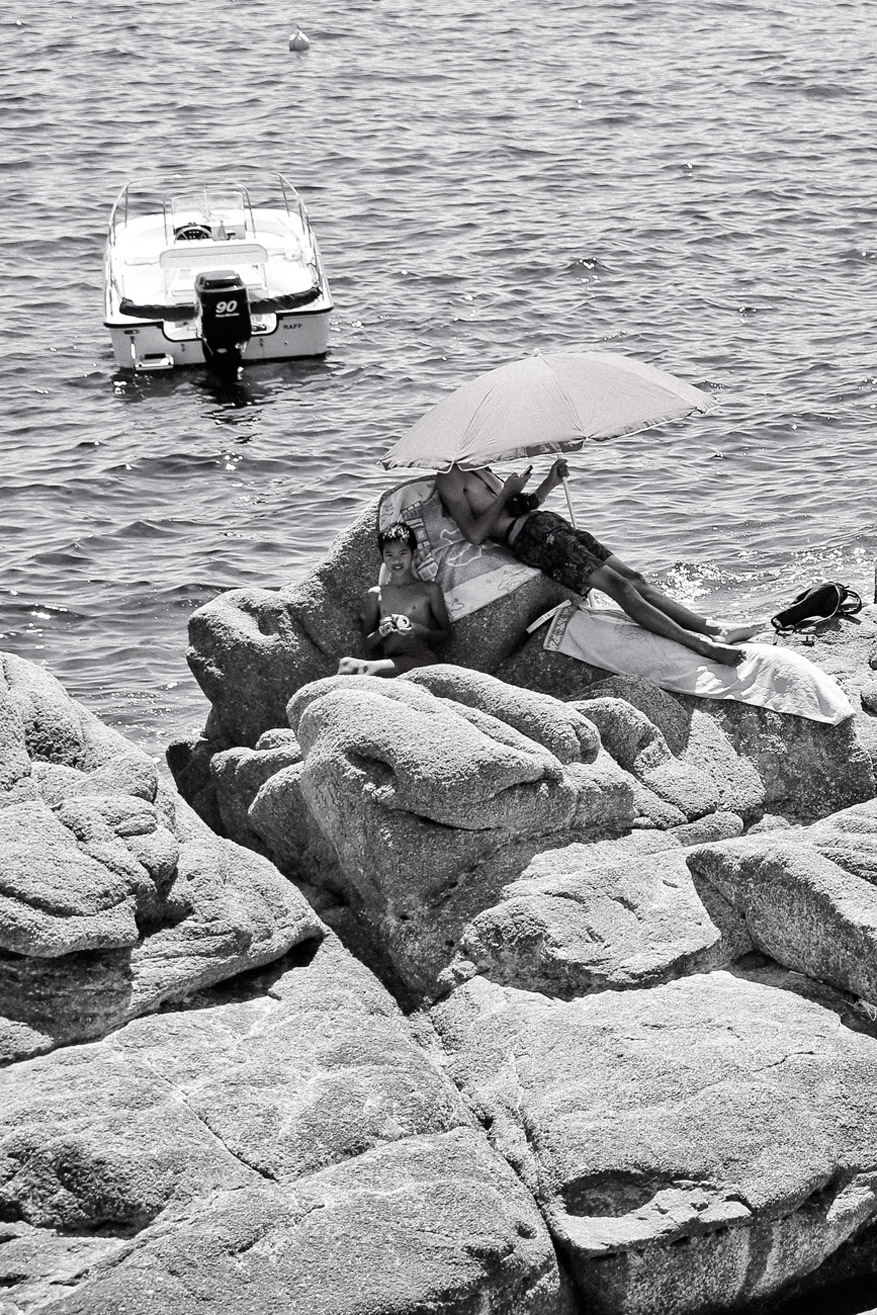 На пляжах Сен-Тропе / Maya Stepper and Clara Rosager on Saint-Tropez beach by Cameron Hammond На пляжах Сен-Тропе / Maya Stepper and Clara Rosager on Saint-Tropez beach by Cameron Hammond
