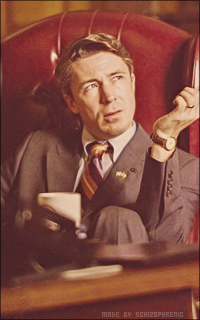 Aidan Gillen 95pjWXAB_o