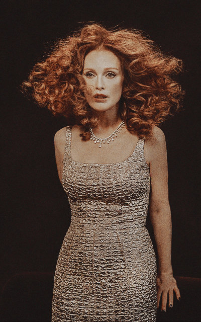 Julianne Moore IHucYTIw_o