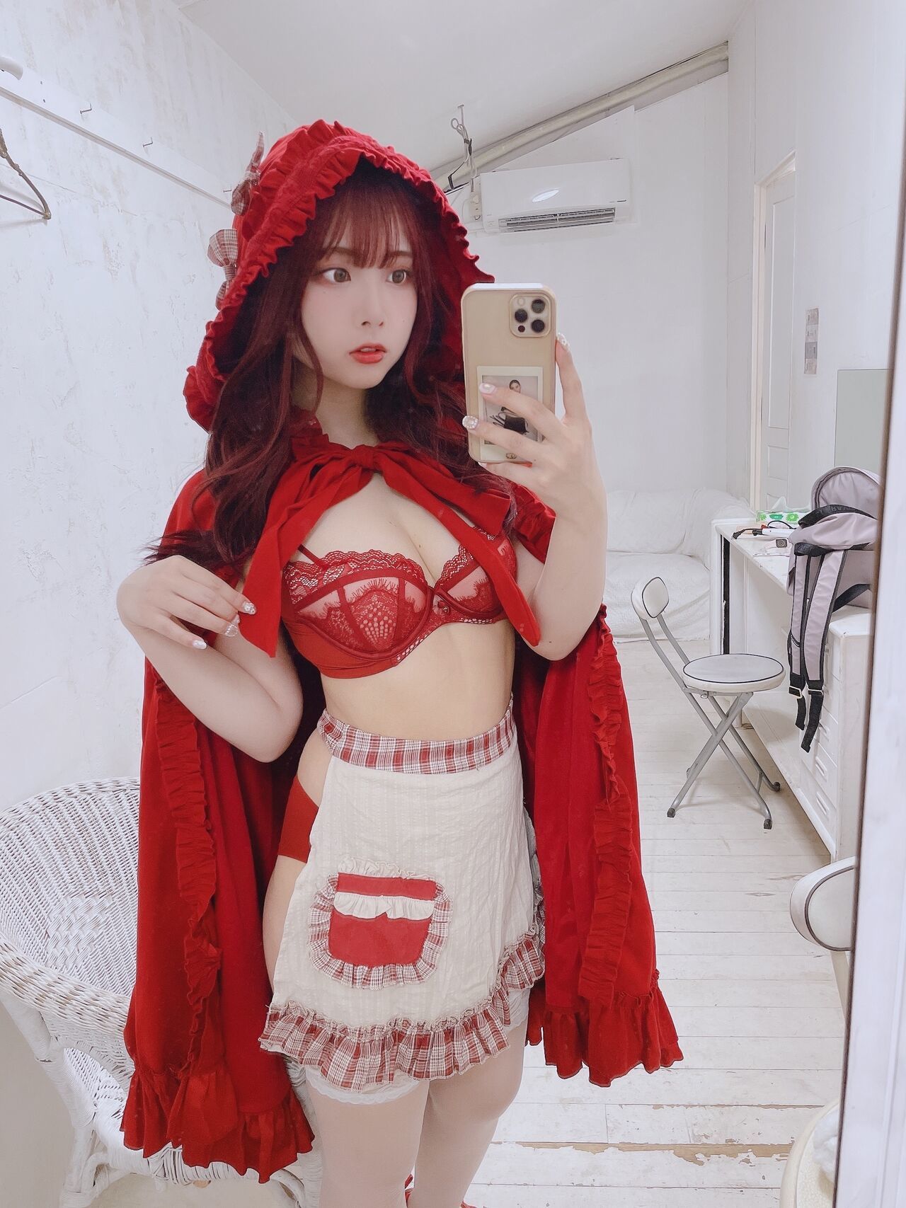 Tomiko - Red Riding Hood