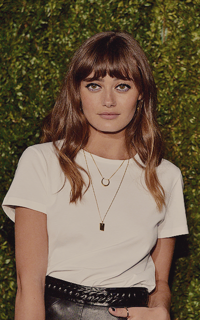 1990 - Ella Purnell  MtQTrvPZ_o