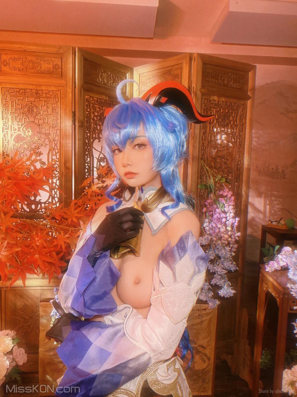Coser@爆机少女喵小吉 (Nekokoyoshi): 原神-甘雨 (49 photos )(36)