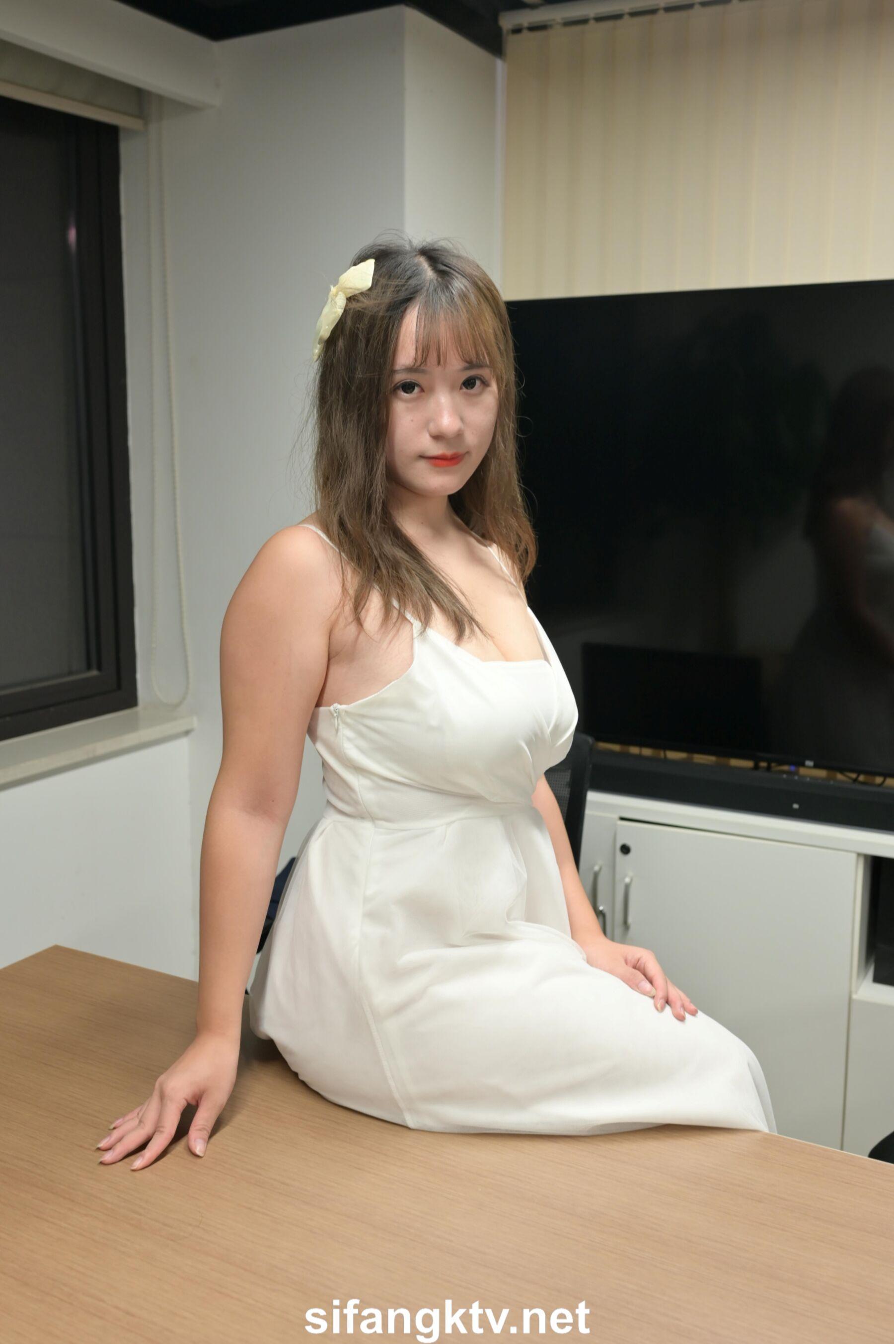 国模人体 国模小唯大尺度性爱人体私拍套图(101)