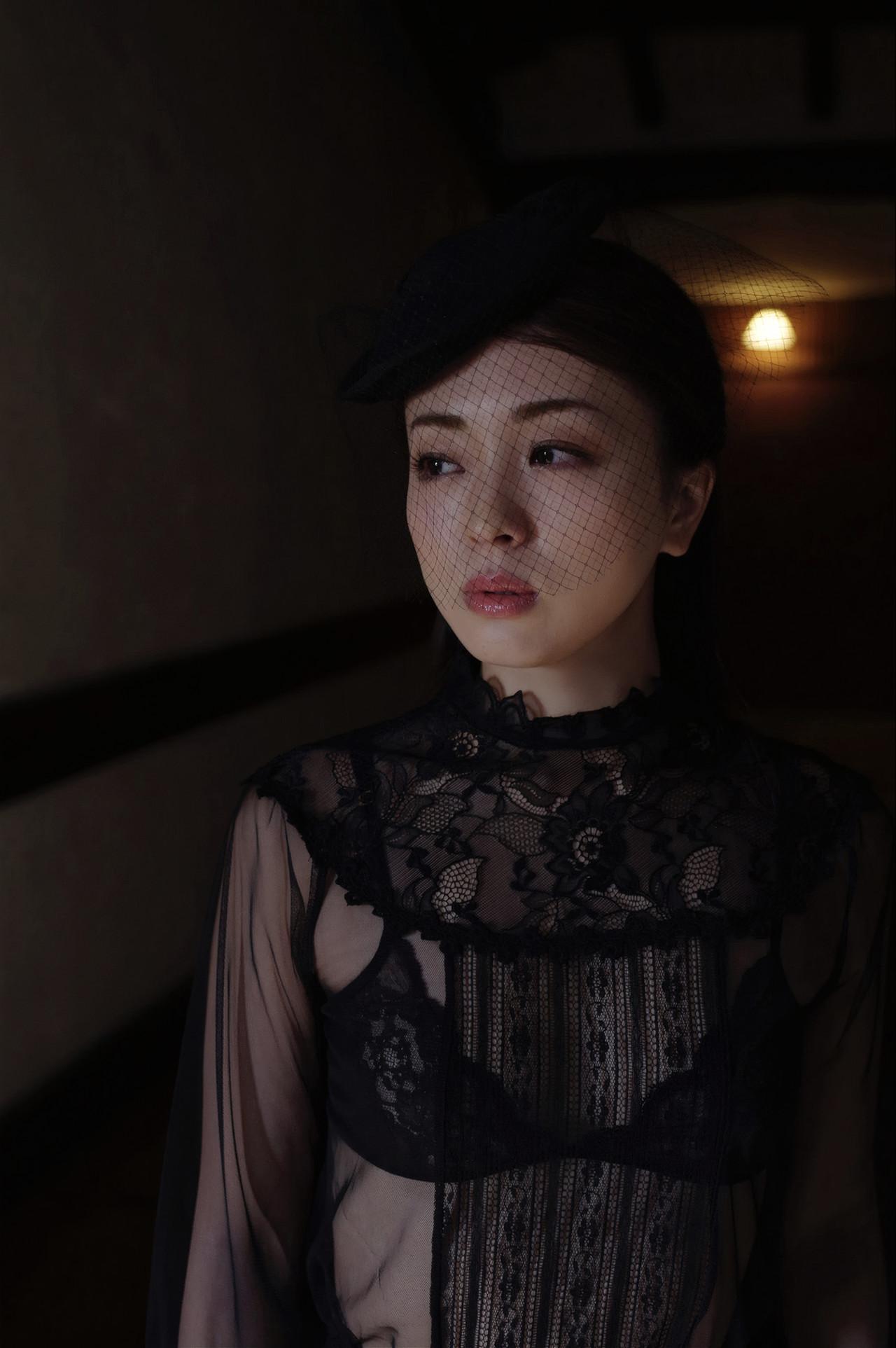 Shoko 祥子, 週刊現代デジタル写真集 謎の美女 「最期の旅」 Set.03(4)