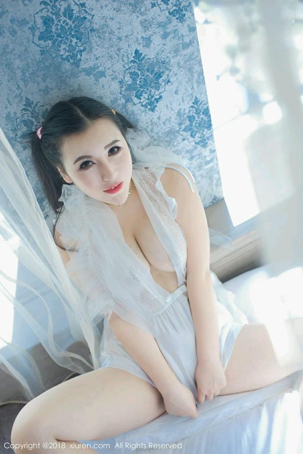 秀人网No.1034 伊若开胸衣+蓝色带死库水套图写真(15)