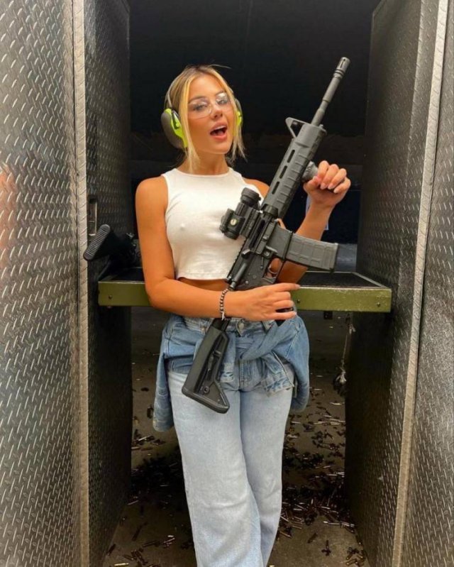 WOMEN WITH WEAPONS 7 LFvpjENQ_o