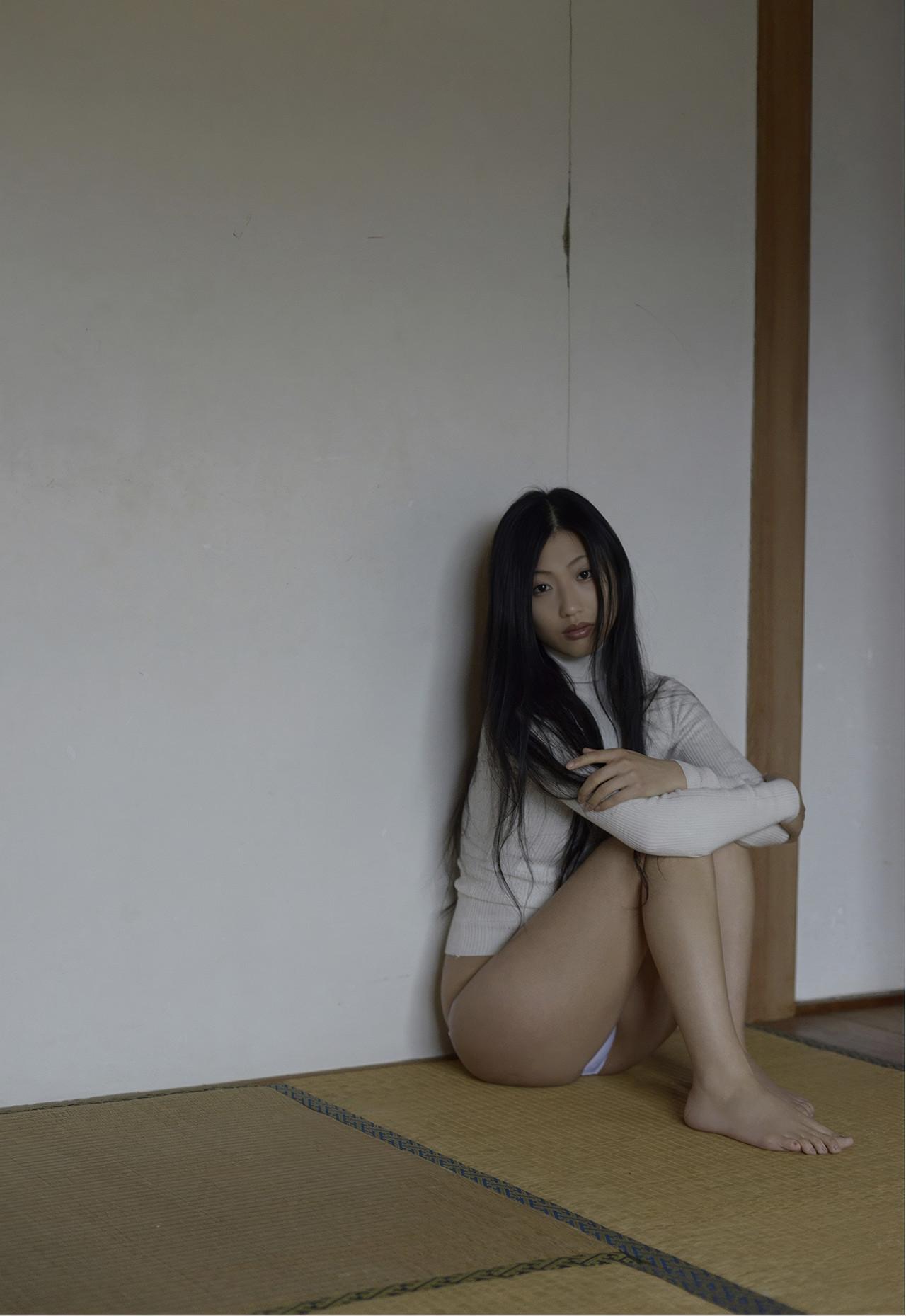 Mitsu Dan 壇蜜, デジタル写真集 蔵のなかの・・・ Premium Archive(18)