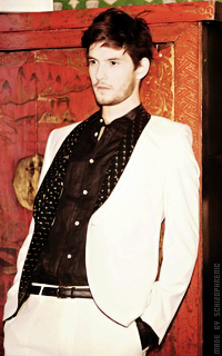 Ben Barnes 8x1XpEPM_o