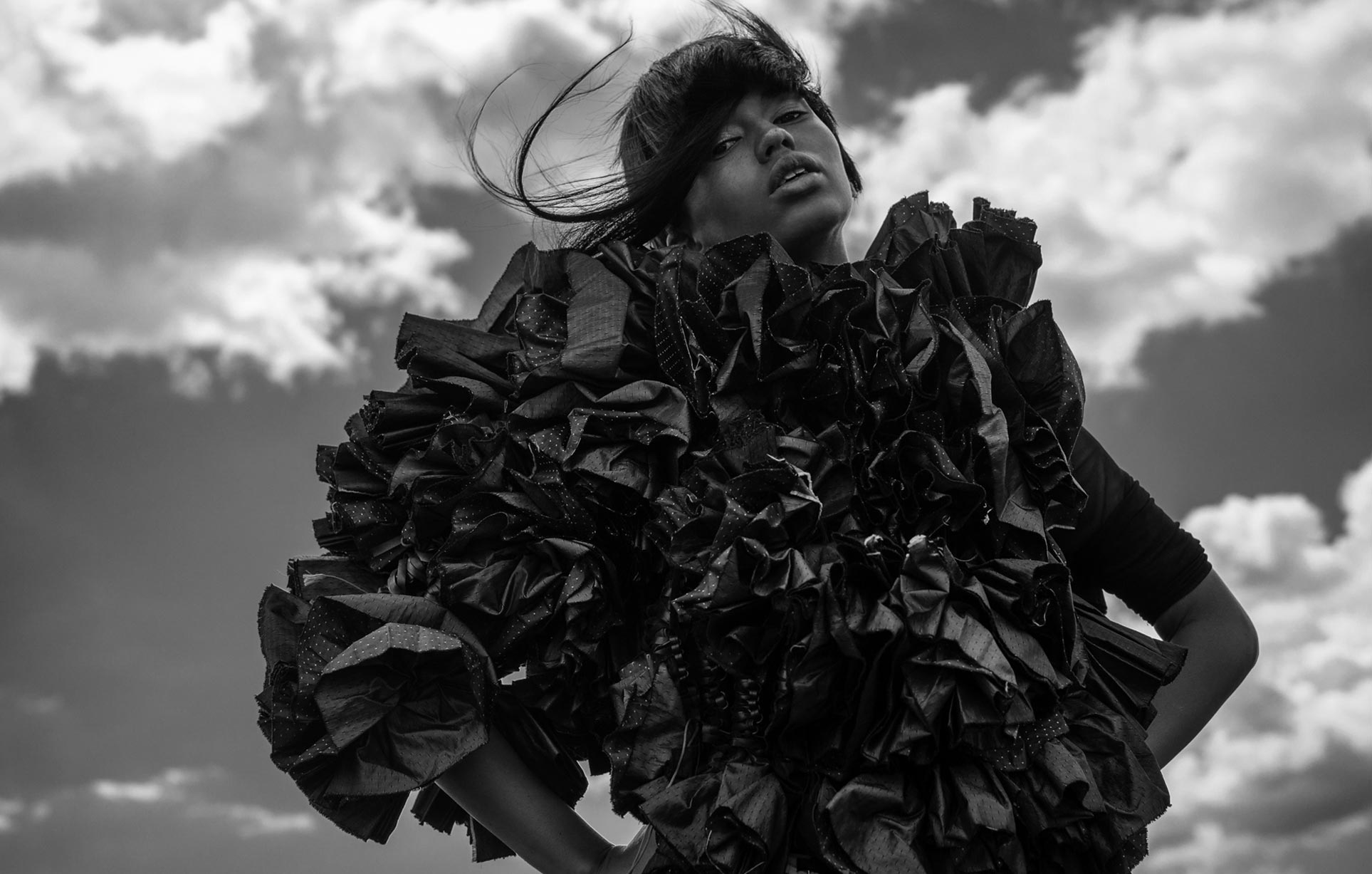 Lara Ndiaye by Attila Udvardi / Kaltblut Magazine Нетрадиционный взгляд на модную одежду / фото 08