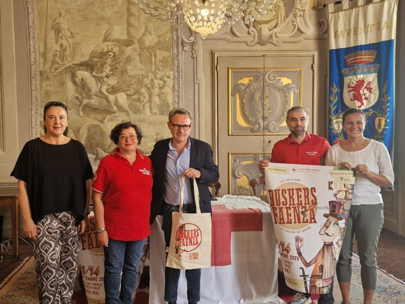 Faenza si trasforma in un palcoscenico a cielo aperto: il 13 e 14 Settembre torna il Buskers Faenza
