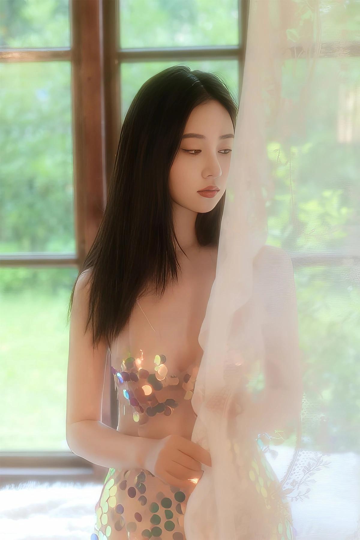 年年Nnian, 写真集 窗前(24)