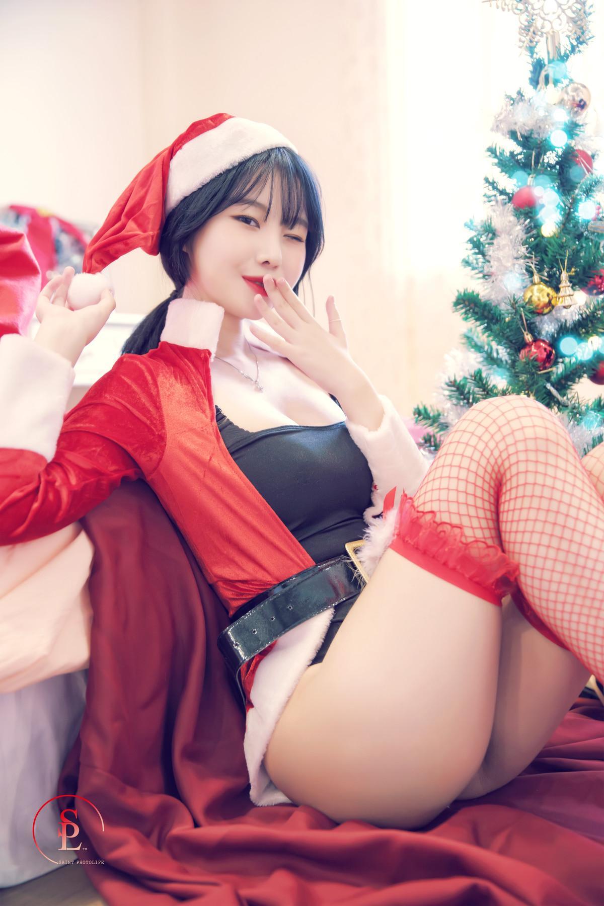 Yuna 유나, [SAINT Photolife] Merry Yuna’s Xmas Set.01(12)