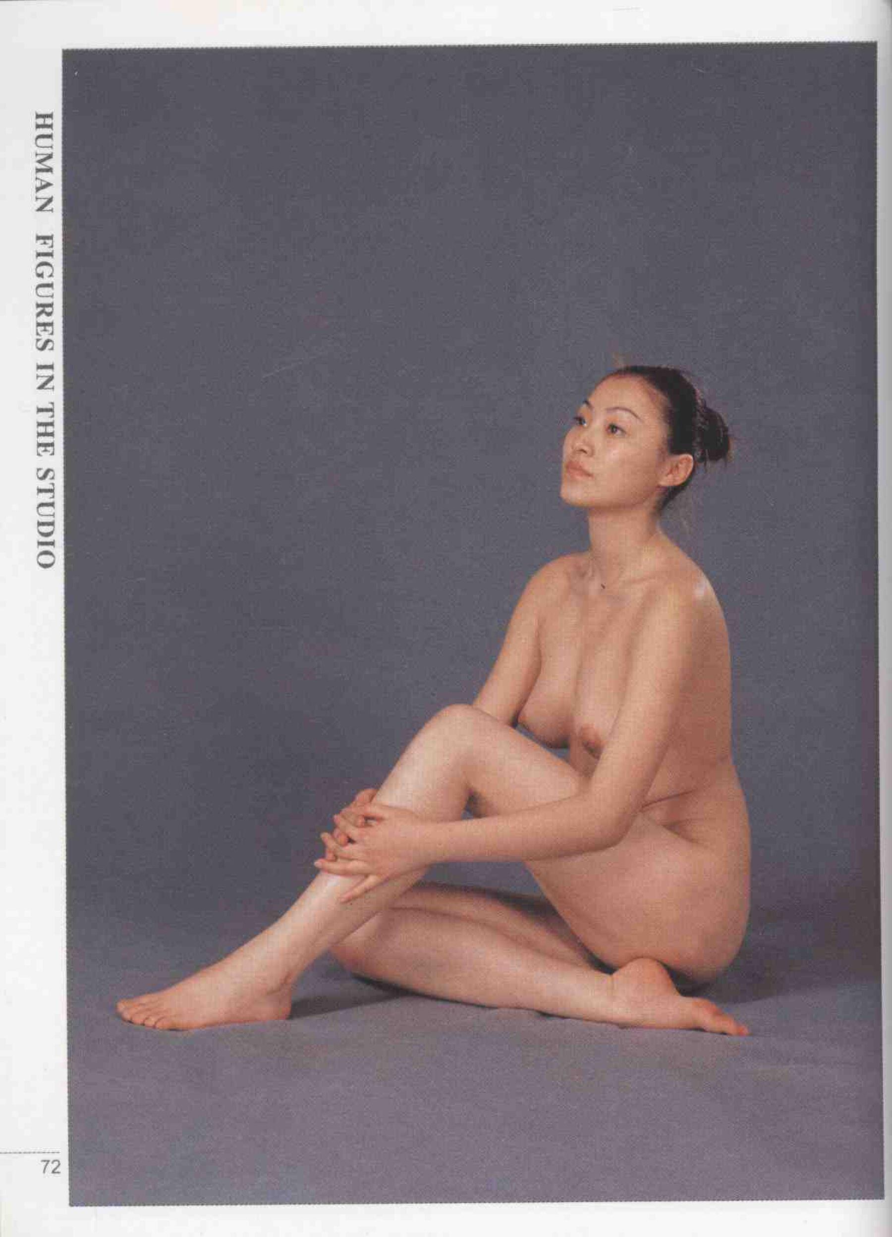 书籍扫描 实用人体模特摄影·坐姿篇(77)