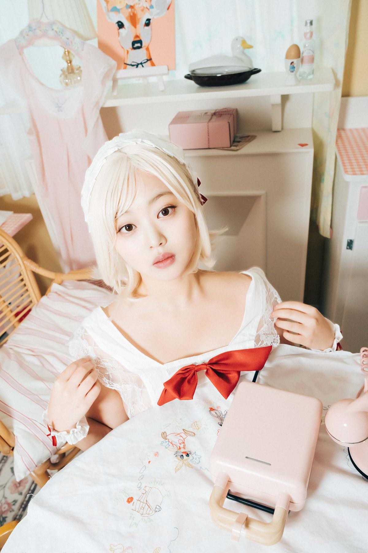 EunWoo 은우, LOOZY 「Malkang」 Set.01(35)