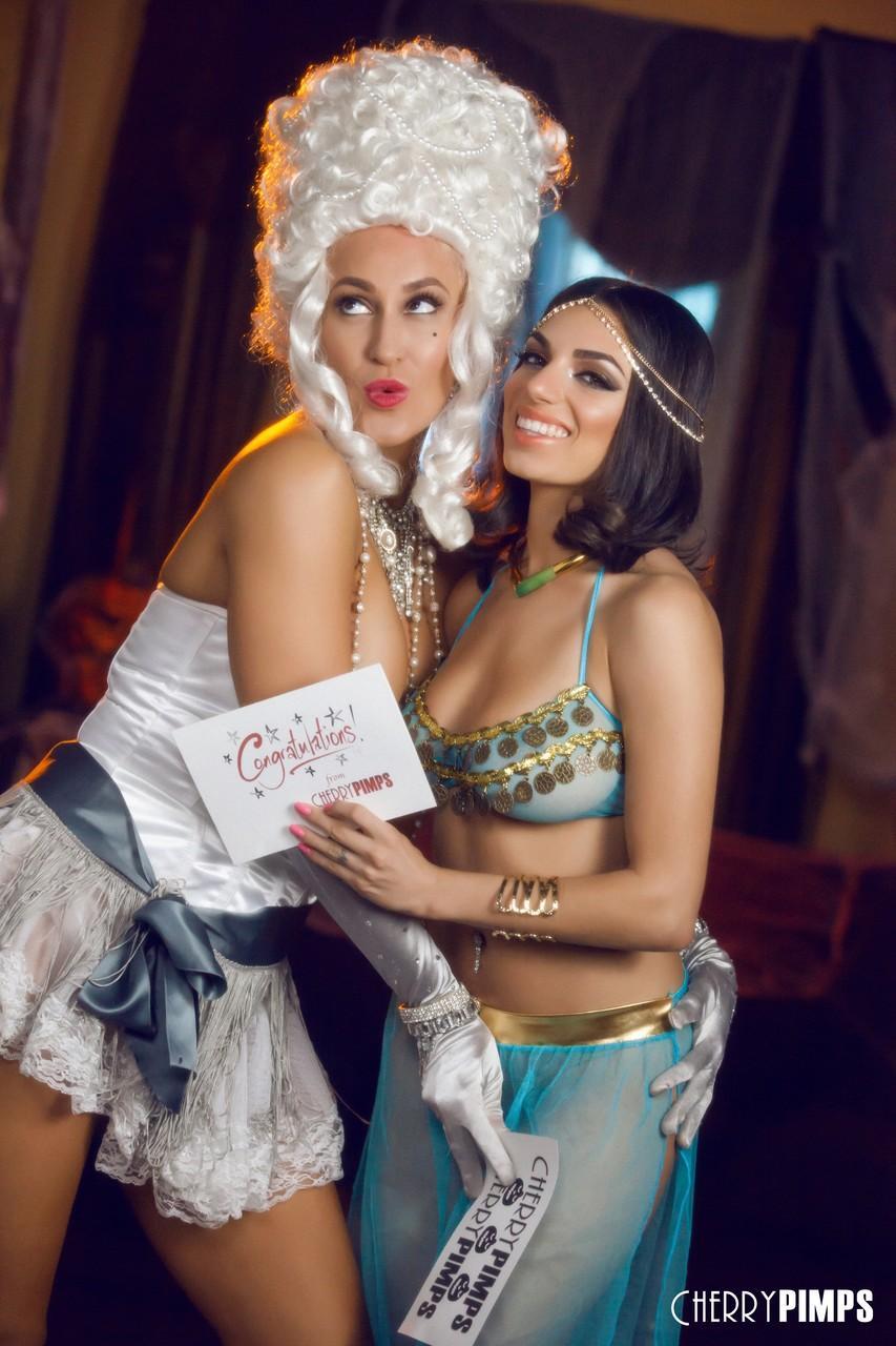 Goddesses Darcie Dolce & Ryan Keely tease with big tits in Halloween costumes(10)