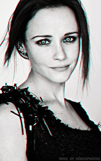 Alexis Bledel Rcbrs8n3_o