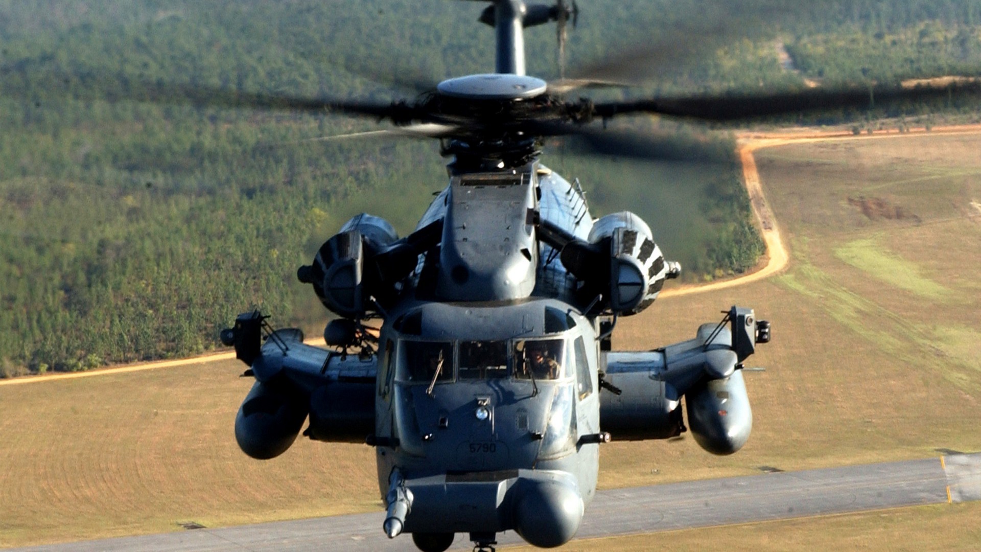 MH-53flieslow2560x1600_cr.jpg