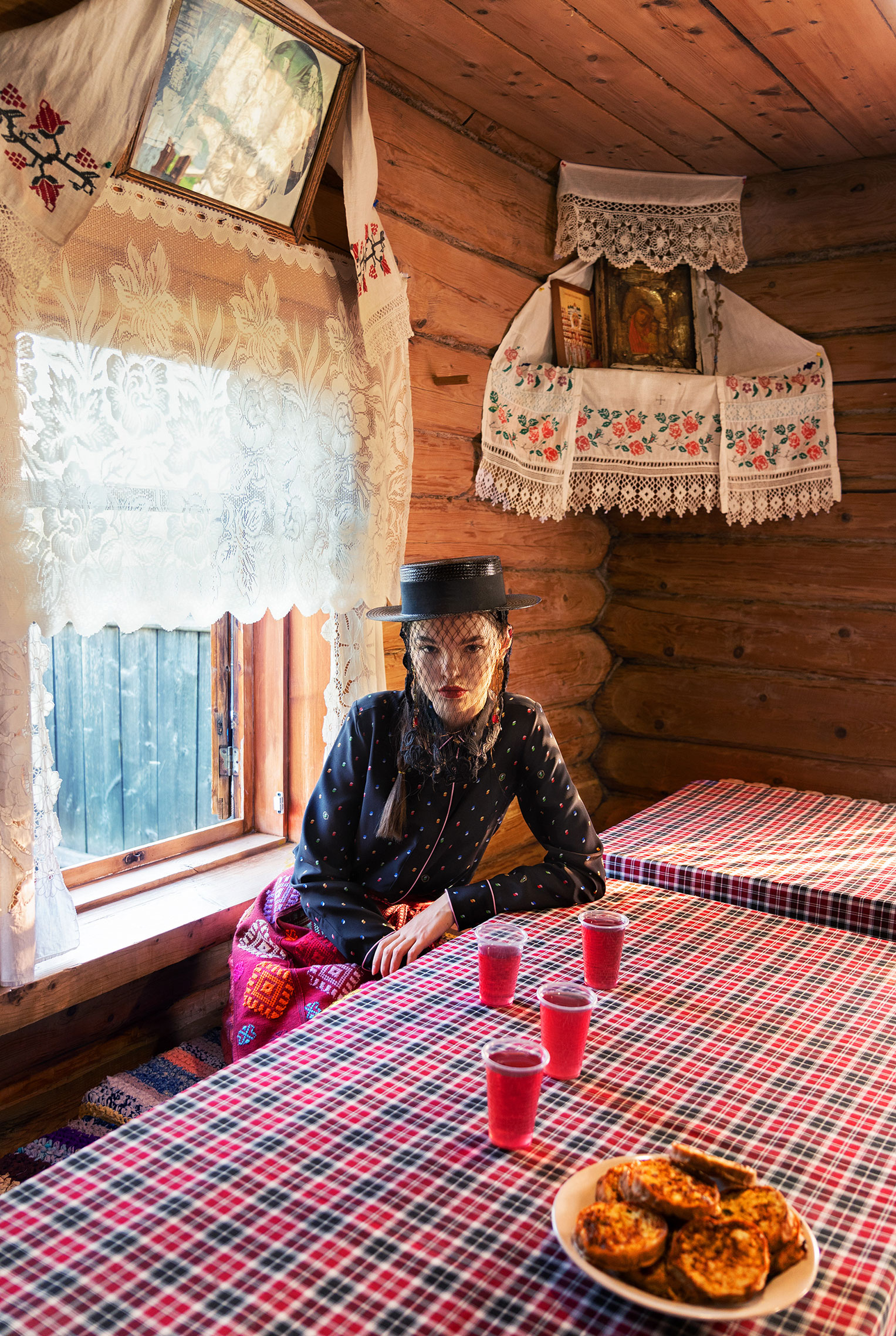 Ksenia, Elena Schumskaya by Andrey Yakovlev + Lili Aleeva Модные наряды в деревенских интерьерах / фото 13