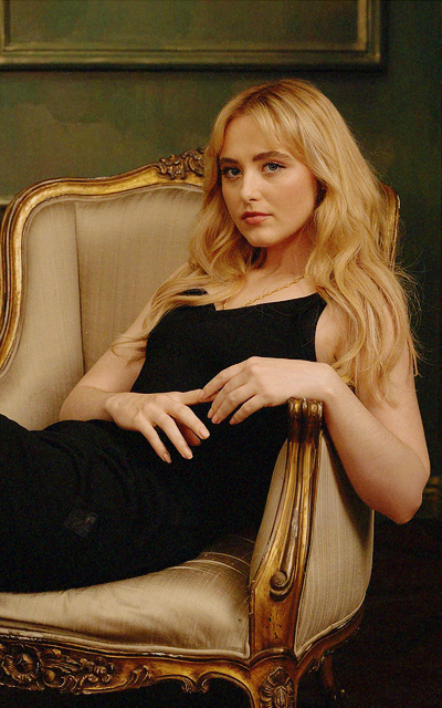 Kathryn Newton JRuU2f9Y_o