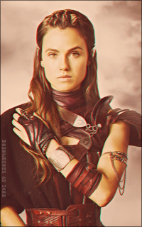 Poppy Drayton H2zOQ8VK_o