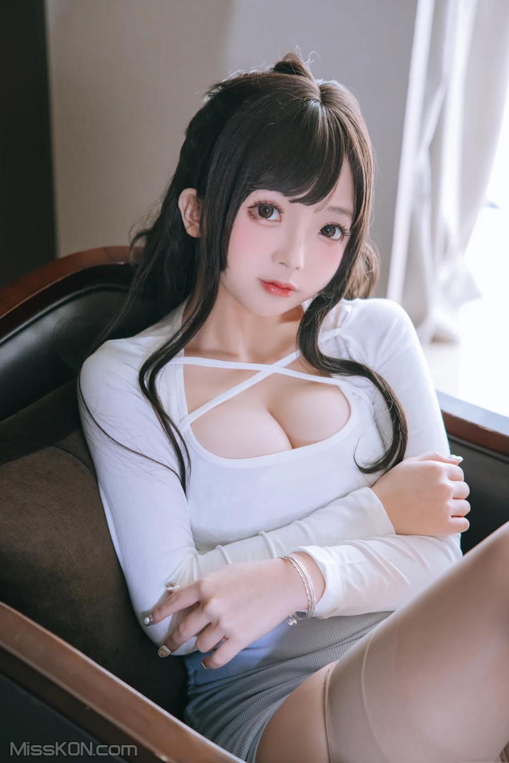 Coser@日奈娇: 包臀裙秘书 (110 photos)(32)