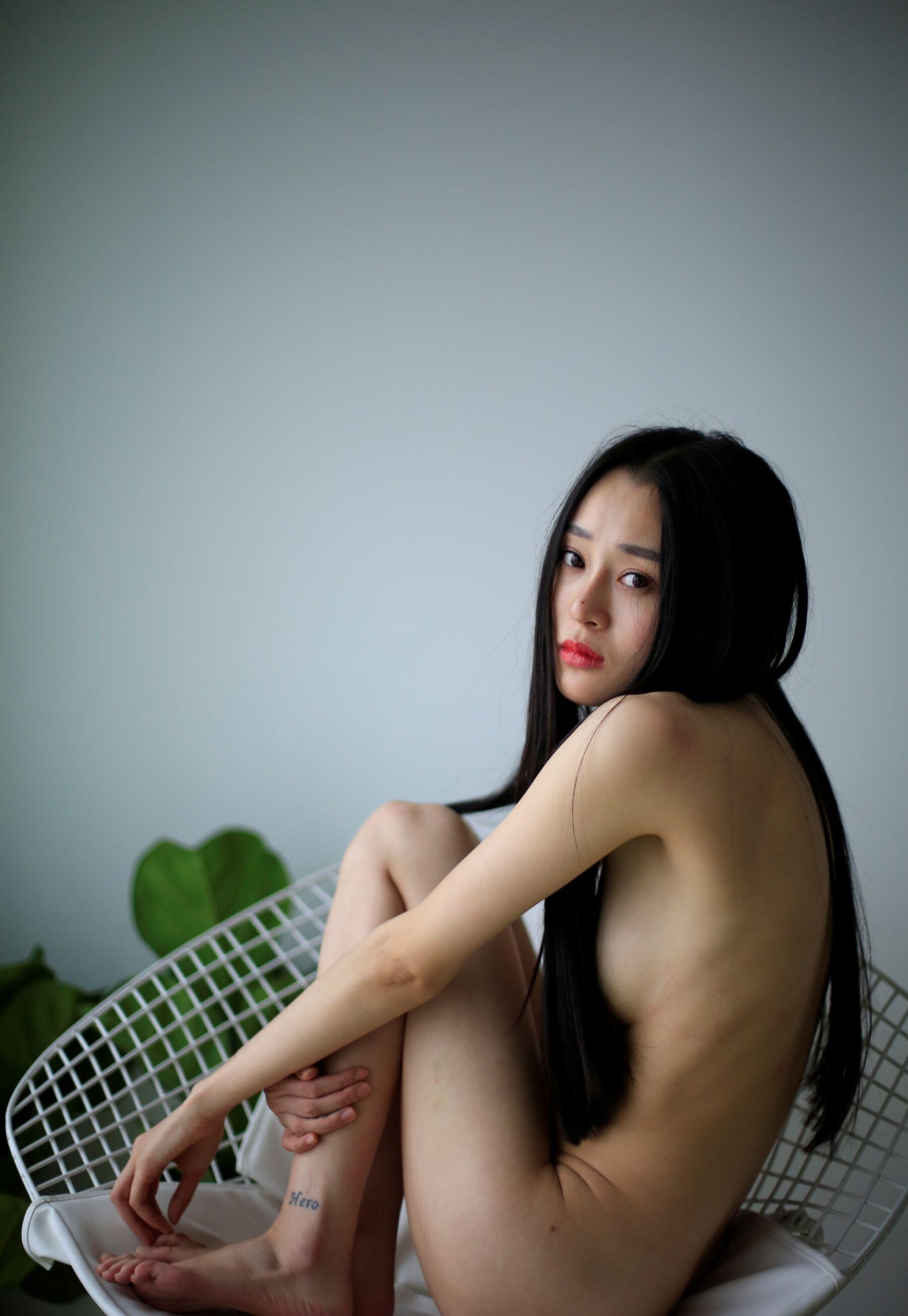 国模套图 素人私房流出(533)