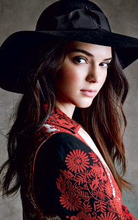 modelka - Kendall Jenner 9iqC4j8Z_o